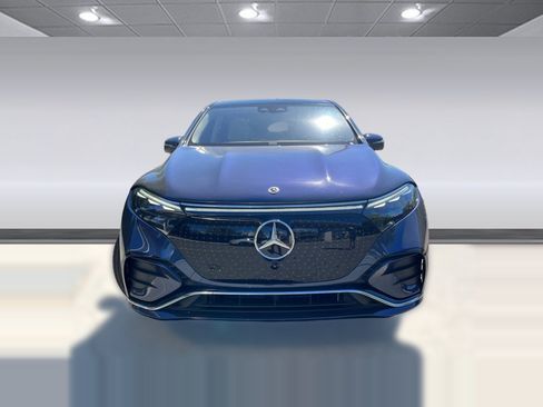 Used 2023 Mercedes-Benz EQS 450+ 4MATIC SUV image 4