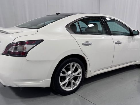 Used 2012 Nissan Maxima 3.5 SV w/ Premium Pkg FWD image 5