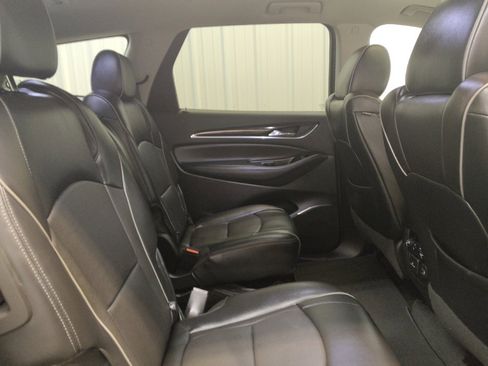 Used 2020 Buick Enclave Avenir w/ Avenir Technology Package AWD/4WD image 19