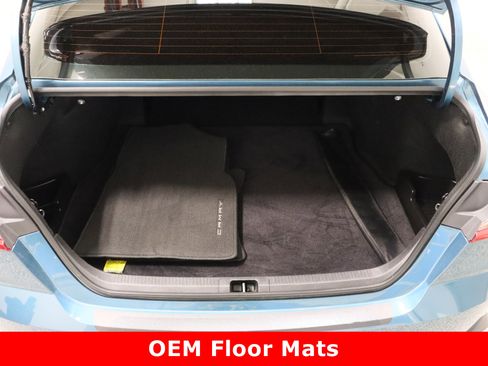 Used 2025 Toyota Camry SE image 32