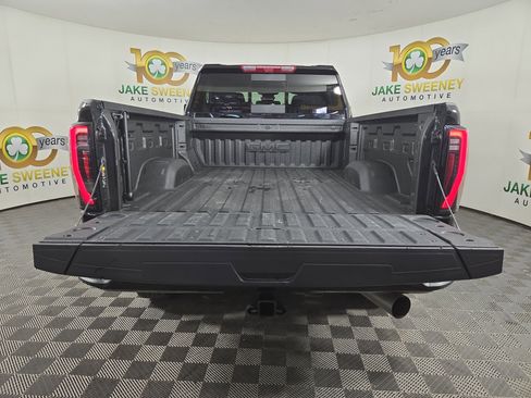 Certified 2025 GMC Sierra 2500 AT4 w/ AT4 Premium Plus Package AWD/4WD image 32