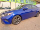 Used 2022 Kia Forte LXS image 2