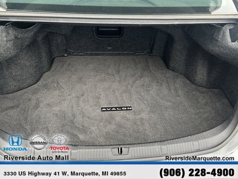 Used 2013 Toyota Avalon Limited w/ Technology Pkg image 8