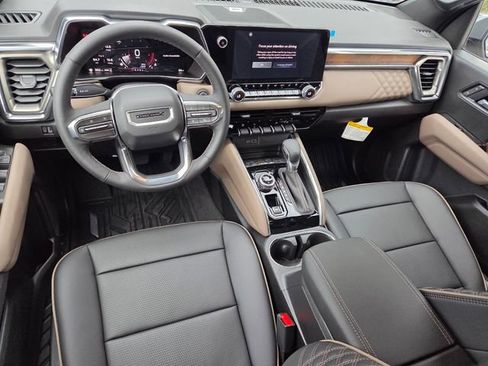 New 2026 GMC Canyon Denali AWD/4WD image 9