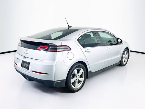 Used 2014 Chevrolet Volt FWD image 9