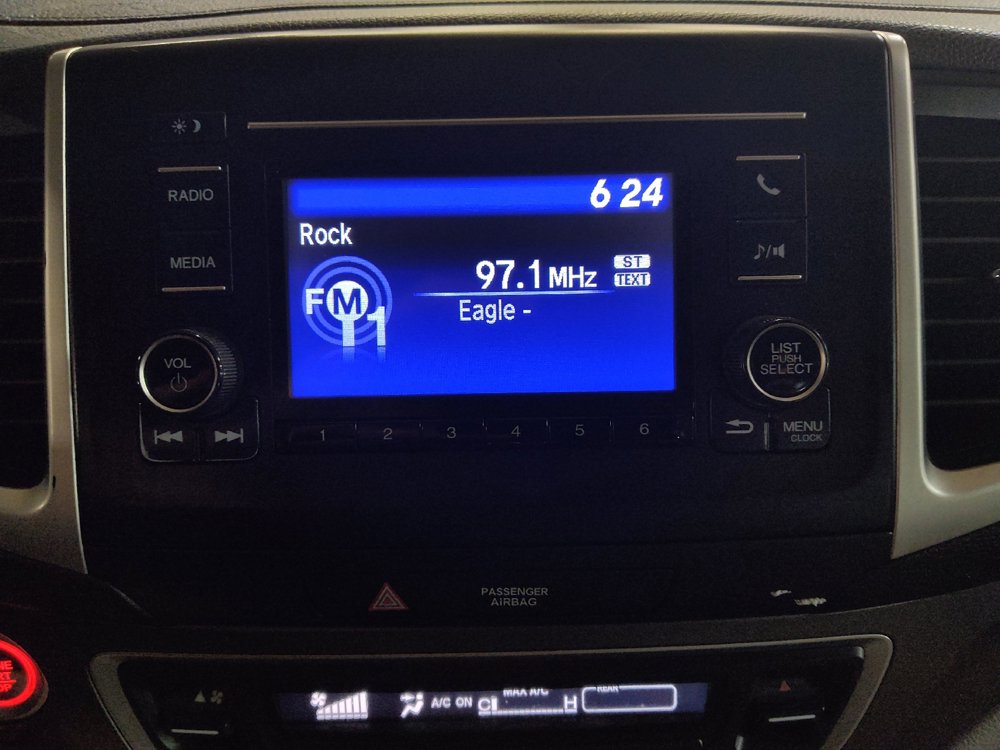 Used 2020 Honda Pilot LX image 25