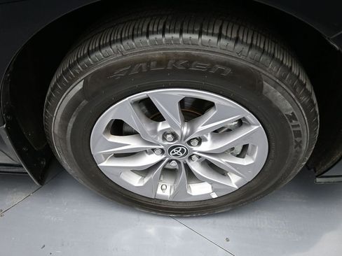 Used 2024 Toyota Sienna LE w/ Protection Package (TMS) AWD/4WD image 13