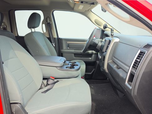 Used 2018 RAM 1500 Classic SLT AWD/4WD image 21