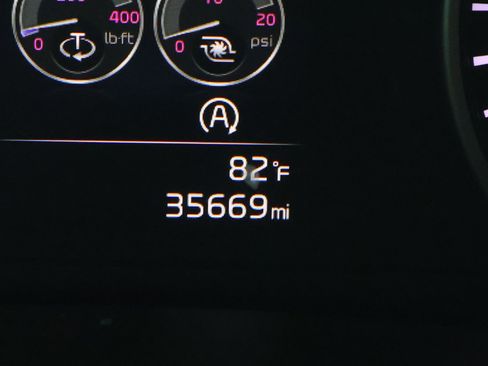 Used 2022 Kia Stinger GT1 RWD image 27