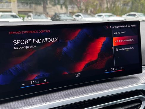 Used 2024 BMW 330i Sedan w/ M Sport Package image 25