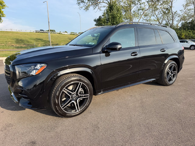 New 2027 Mercedes-Benz GLS 450 4MATIC image 3