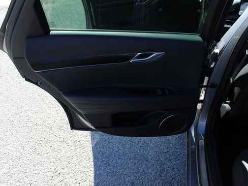 Used 2025 Genesis G80 2.5T image 15