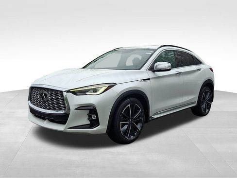 Used 2023 INFINITI QX55 Luxe w/ Accent Package AWD/4WD image 3