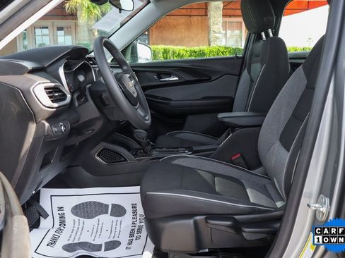 Used 2023 Chevrolet TrailBlazer LS image 17