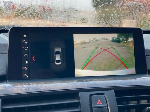 Used 2018 BMW 340i Sedan w/ Executive Package image 23