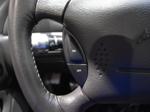 Used 2004 Ford Mustang Mach 1 RWD image 20