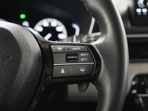 Used 2024 Honda Pilot EX-L image 31