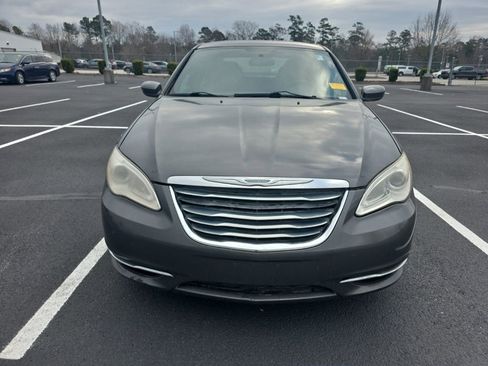 Used 2013 Chrysler 200 Touring image 12
