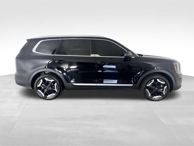Certified 2024 Kia Telluride EX w/ EX Captain's Chair Package AWD/4WD image 6