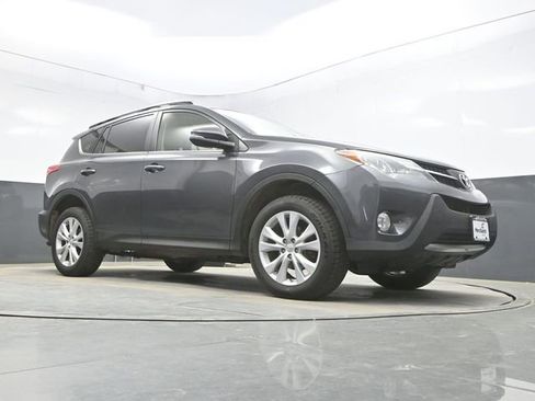 Used 2014 Toyota RAV4 Limited AWD/4WD image 17