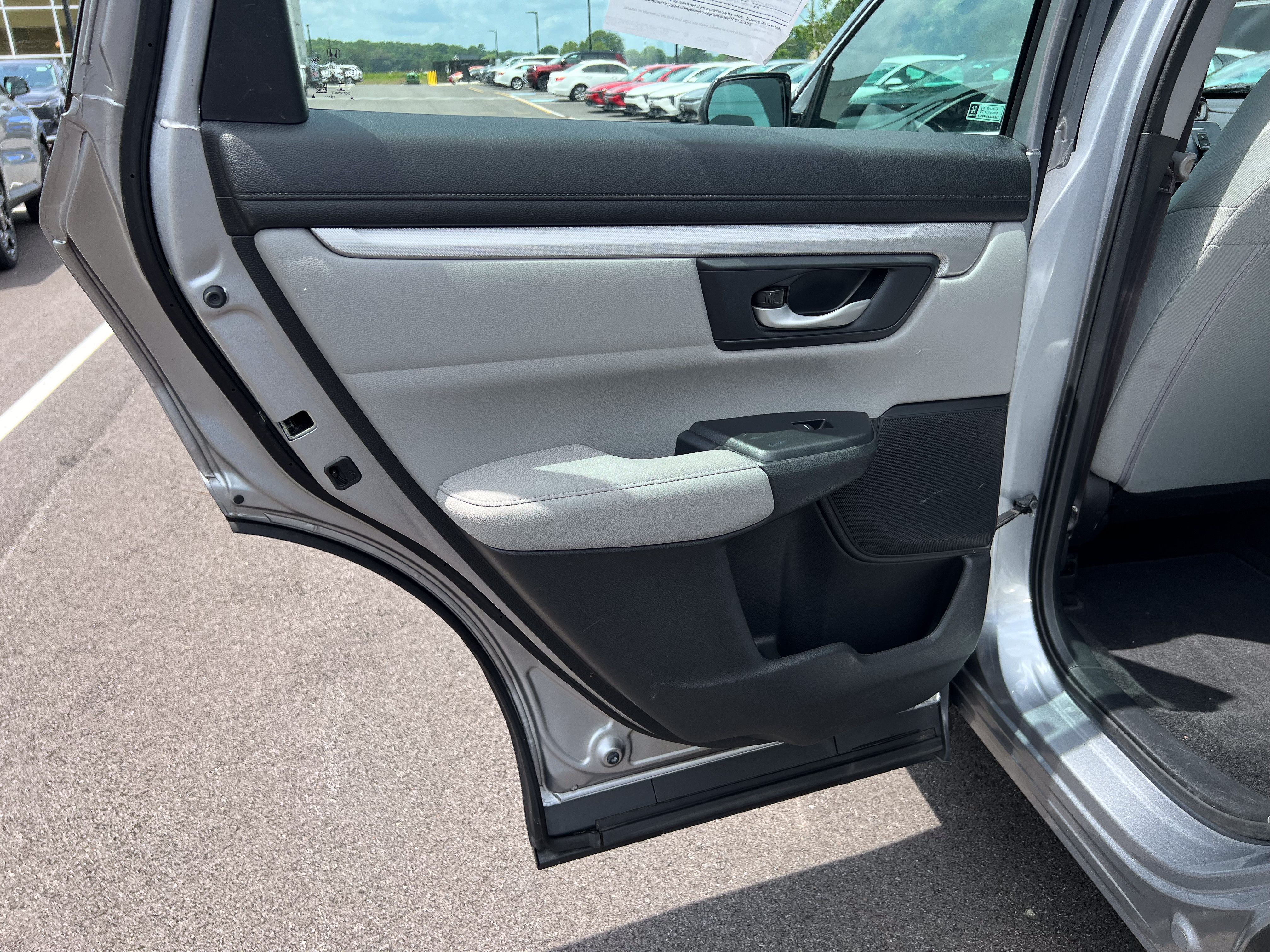 Used 2020 Honda CR-V LX image 22