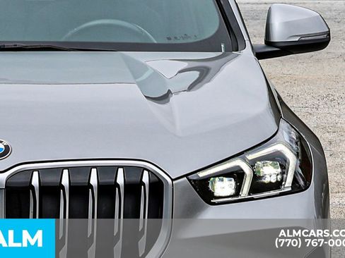 Used 2025 BMW X1 xDrive28i image 16