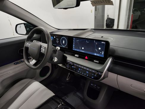 New 2026 Hyundai Ioniq 5 Limited image 4