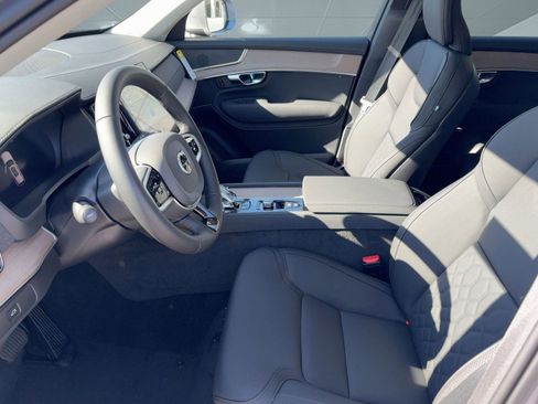 New 2026 Volvo XC90 B6 Plus w/ Protection Package image 5