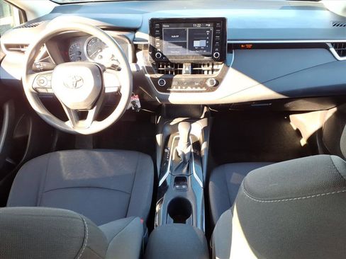 Certified 2022 Toyota Corolla LE image 9