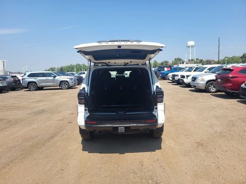 Used 2025 Toyota 4Runner TRD Off-Road AWD/4WD image 27