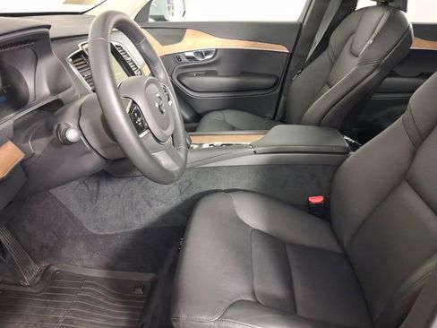 Certified 2025 Volvo XC90 T8 Plus w/ Protection Package AWD/4WD image 24