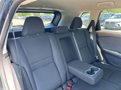 Used 2023 Nissan Rogue S image 41