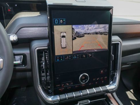 New 2026 GMC Yukon XL Denali w/ Advanced Technology Package AWD/4WD image 24