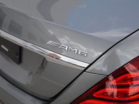 Used 2015 Mercedes-Benz S 63 AMG 4MATIC Sedan w/ Executive Rear Seat Package image 16