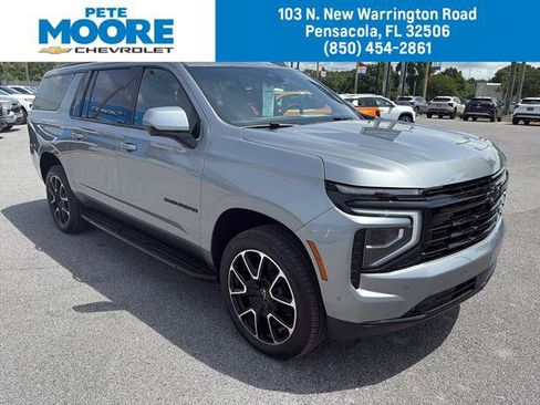 New 2026 Chevrolet Suburban RST w/ Comfort Package AWD/4WD image 1