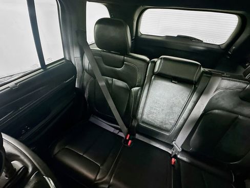 Used 2023 Jeep Grand Cherokee Overland w/ Luxury Tech Group IV image 12