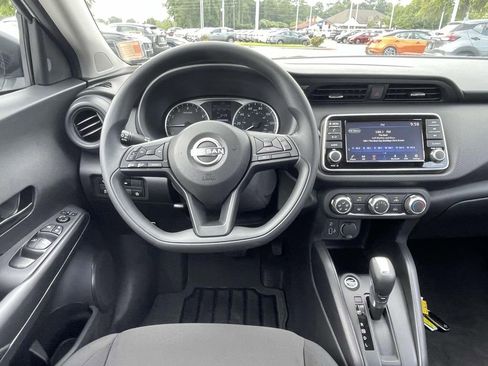 Used 2025 Nissan Kicks Play S image 13