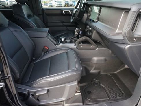 Used 2026 Ford Bronco Badlands AWD/4WD image 18
