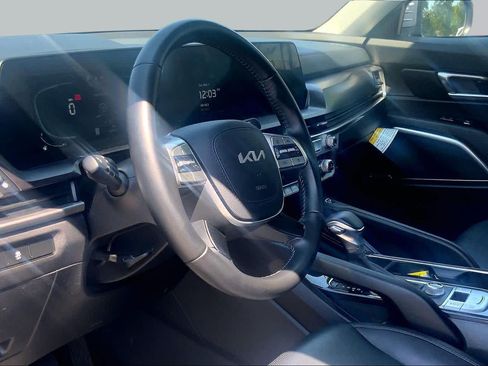 Used 2024 Kia Telluride S w/ S Sunroof Package FWD image 17