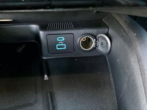 Certified 2022 Ford Escape SEL w/ Technology Package image 31