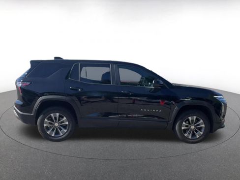 Used 2025 Chevrolet Equinox LT image 16