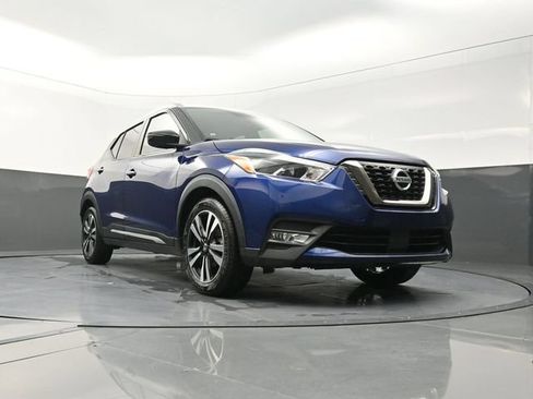 Used 2020 Nissan Kicks SR FWD image 23