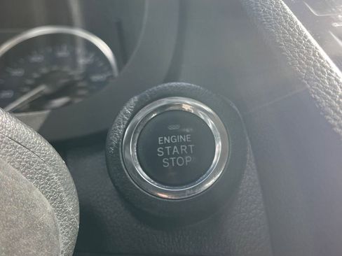 Used 2017 Subaru Crosstrek 2.0i Limited image 18