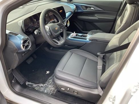 New 2026 Chevrolet Equinox EV LT image 20