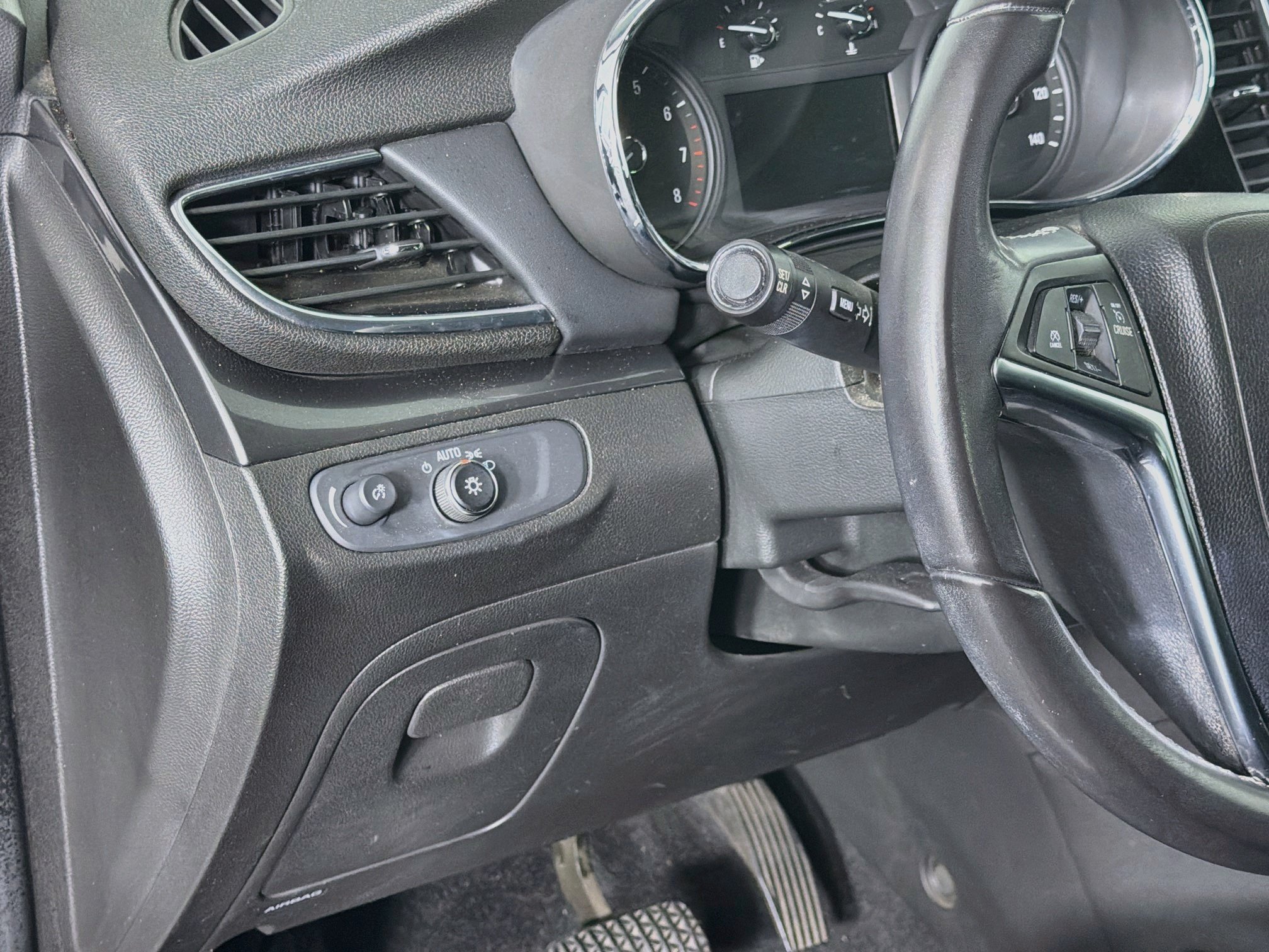 Used 2019 Buick Encore Preferred FWD image 16