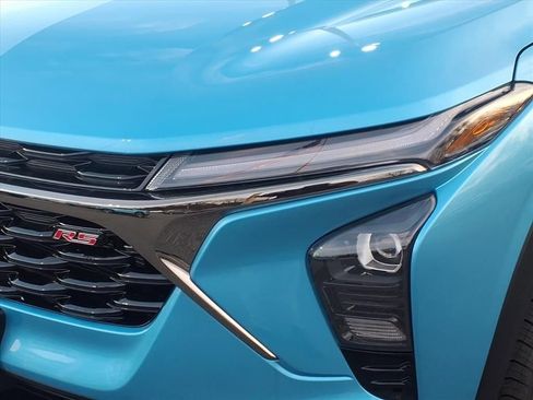 New 2026 Chevrolet Trax RS image 8