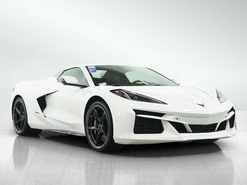 Used 2024 Chevrolet Corvette E-Ray AWD/4WD image 8
