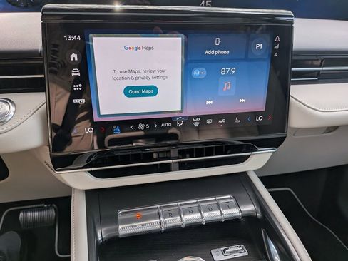 New 2026 Lincoln Nautilus Reserve image 24