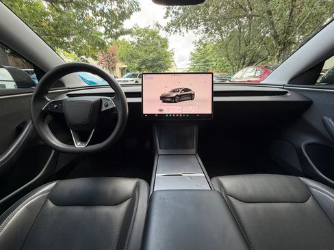 Used 2024 Tesla Model 3 Standard Range RWD image 2