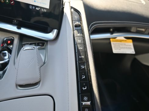 Used 2023 Chevrolet Corvette 2LT w/ Z51 Performance Package image 31